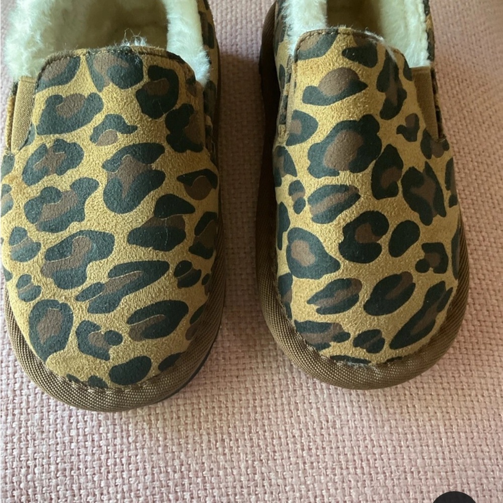 Leopard Print Kids Slip-On Shoes Little girl size 10 New without box